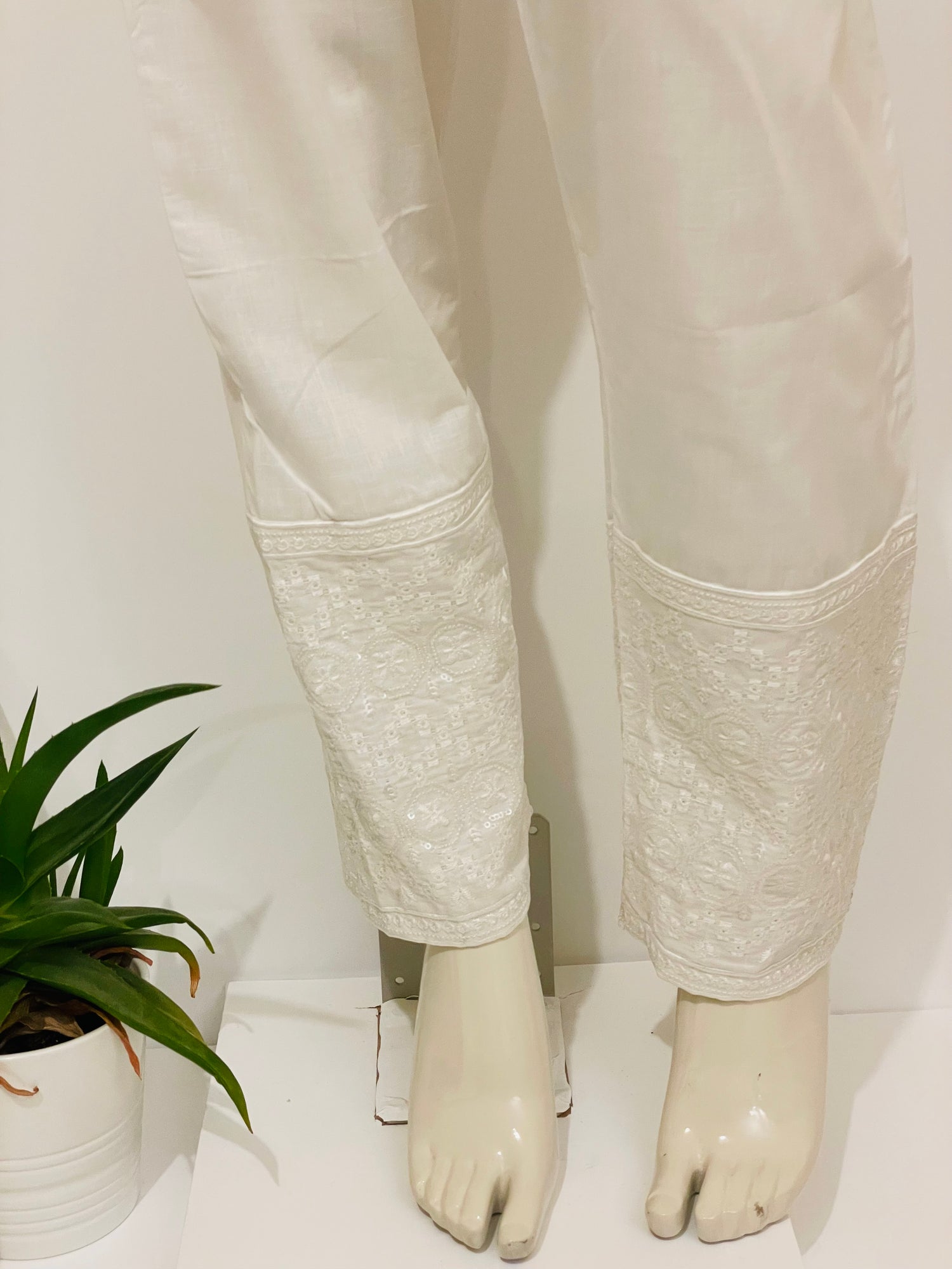 Lucknow Chikankari Stretchable Cotton Pants / Ankle Length / Hand  Embroidered